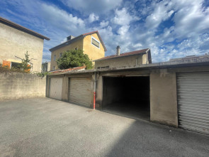 Parking / Garage en location à Grenoble